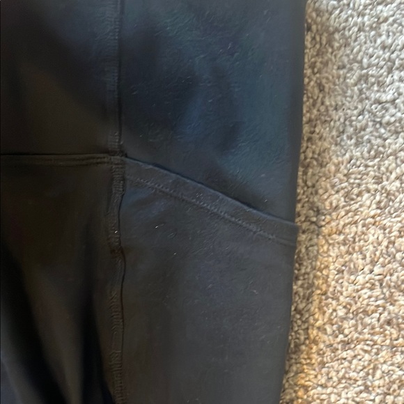 Black High-Waisted Leggings - Picture 3 of 3